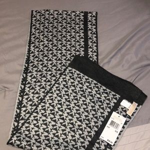 Micheal Kors Scarf